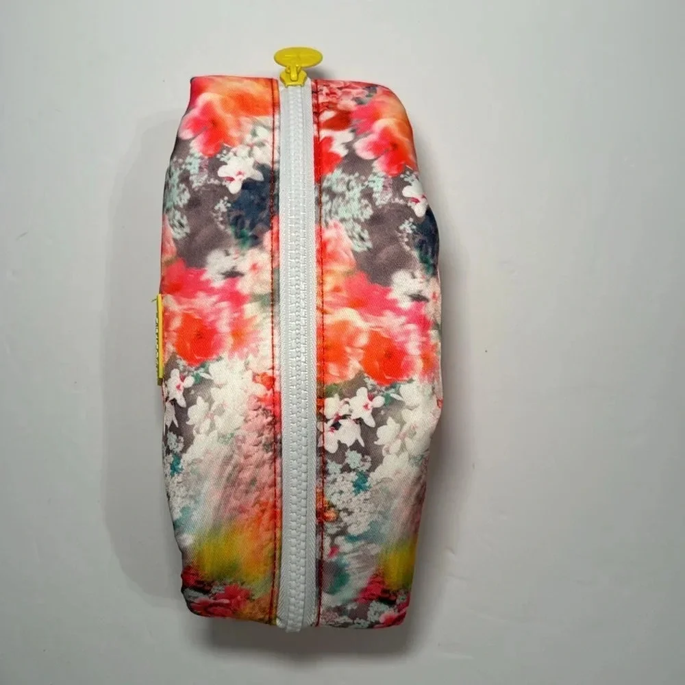🌻ATHLETA / SUPERGOOP - Zipper Cosmetic Travel Bag